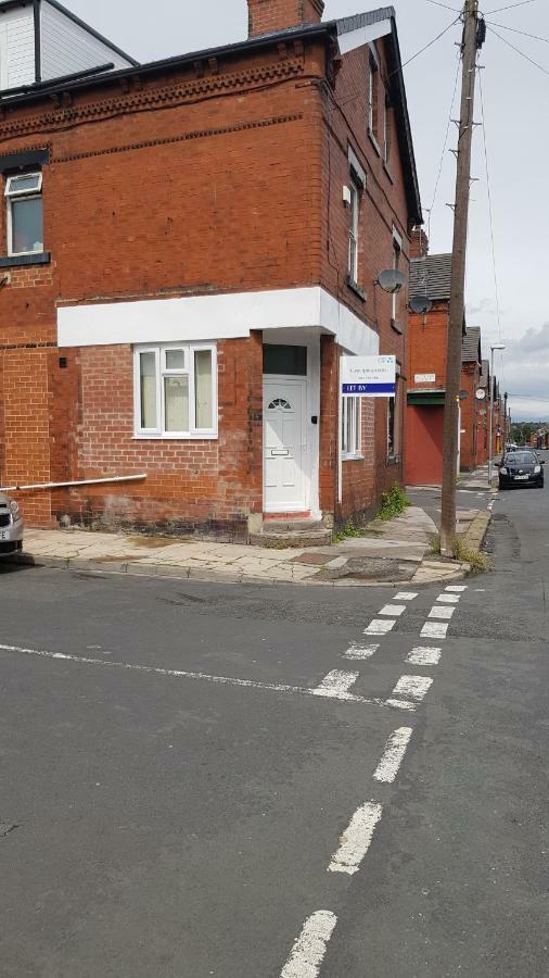 Ferienwohnung Tuii Appart, Cleveleys Road Holbeck Leeds  Exterior foto