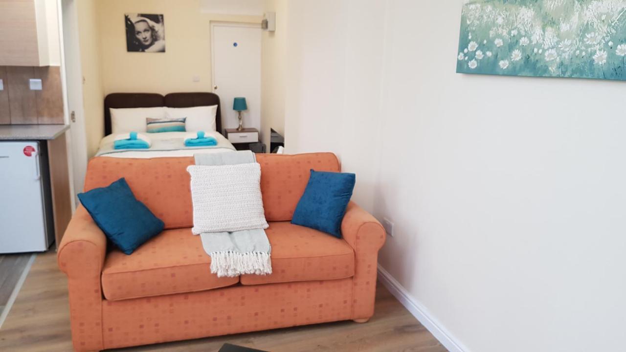 Ferienwohnung Tuii Appart, Cleveleys Road Holbeck Leeds  Exterior foto