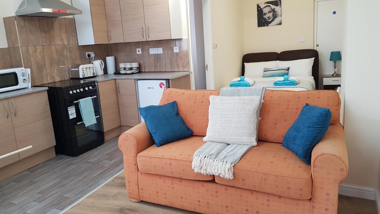 Ferienwohnung Tuii Appart, Cleveleys Road Holbeck Leeds  Exterior foto